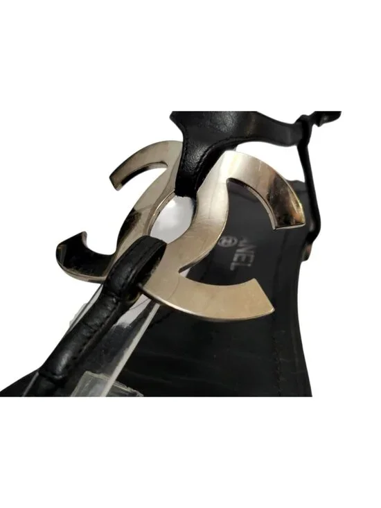 Chanel CC Logo T-Strap Leather Thong Sandals